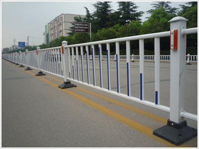 道路<a href='http://m.jwkdgtva.cn' target='_blank'><u>隔離欄</u></a>